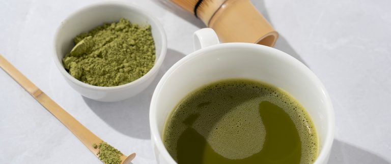 When the eye makes a statement, the lips should