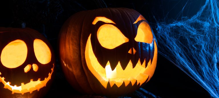 Grab these spookily scary skeletons that are guaranteed to really spook you