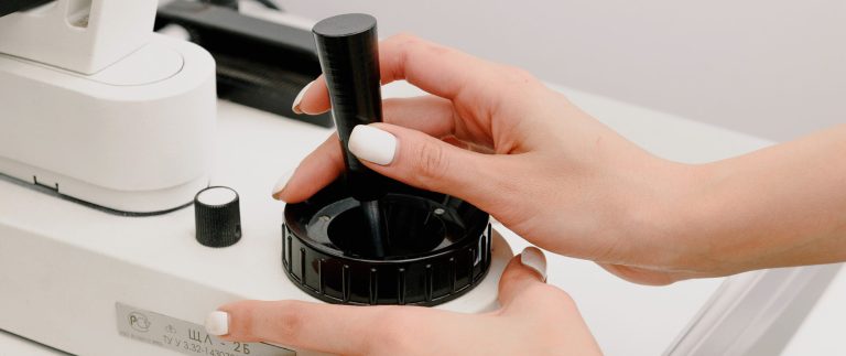 What are cons and pros of lasik surgery in long