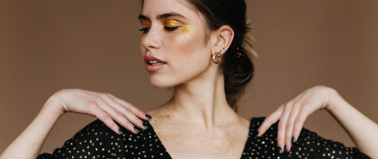 Exploring The Art Of Crafting Exquisite Golden Jewels