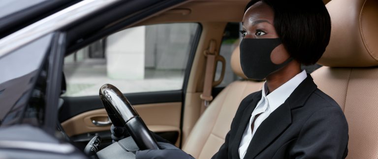 The pros and cons of renting a car rideshare services