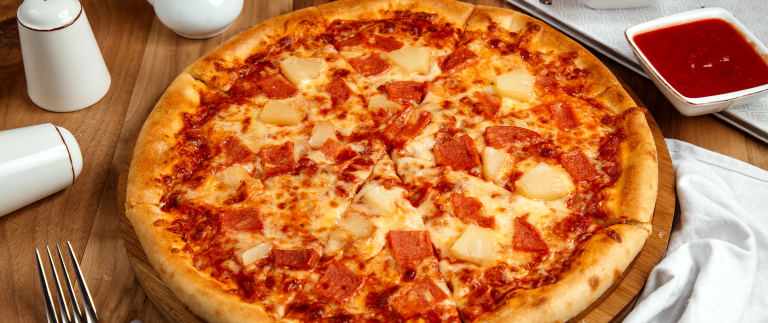 ON-THE-GO GOODNESS: FAST FOOD FEASTS